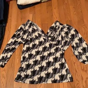 NY&C grey/black crisscrossing v neck&back blouse